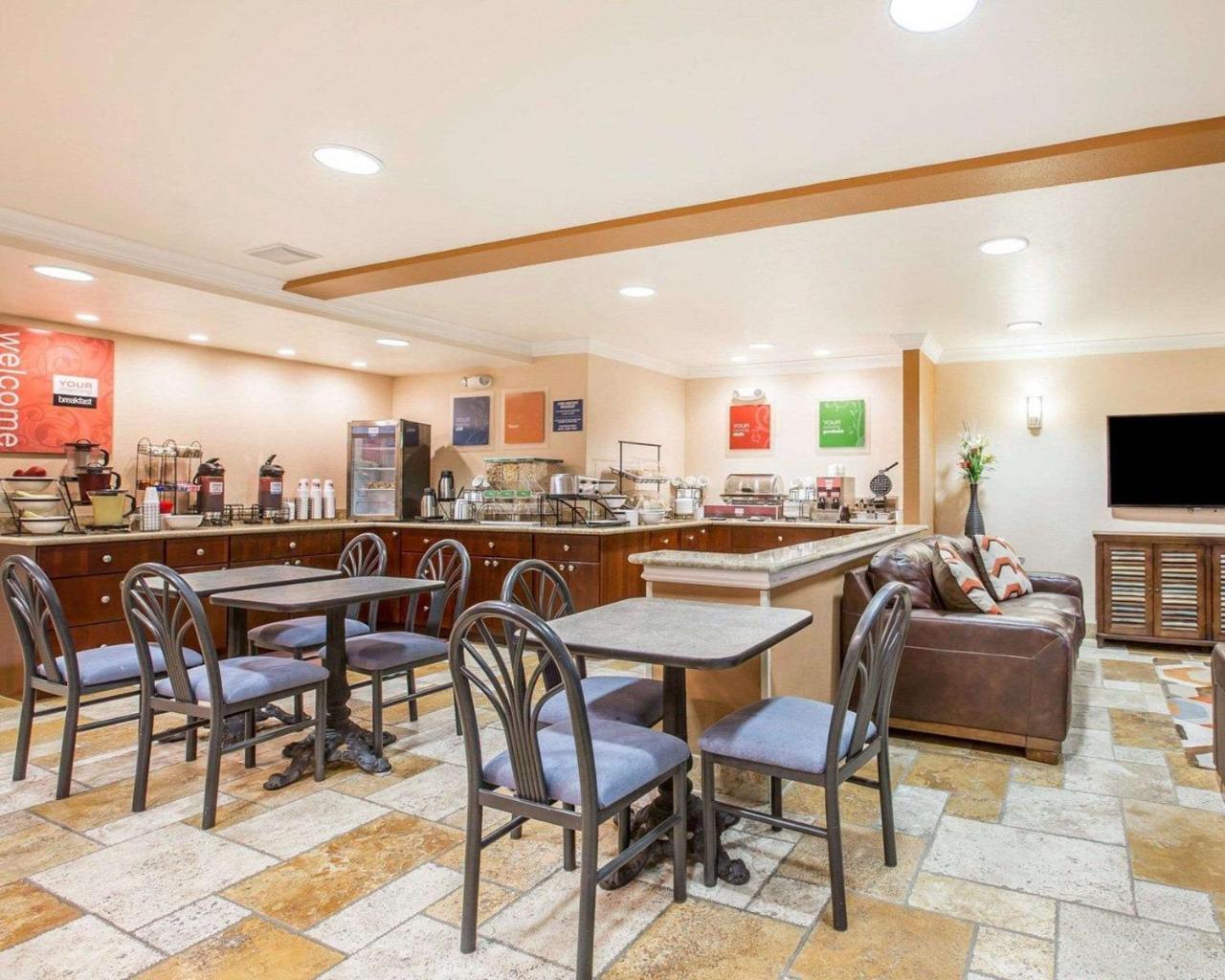 Comfort Inn & Suites Salinas Exteriér fotografie